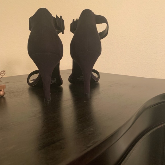 Black  - Open Toe Sandal - Picture 7 of 7